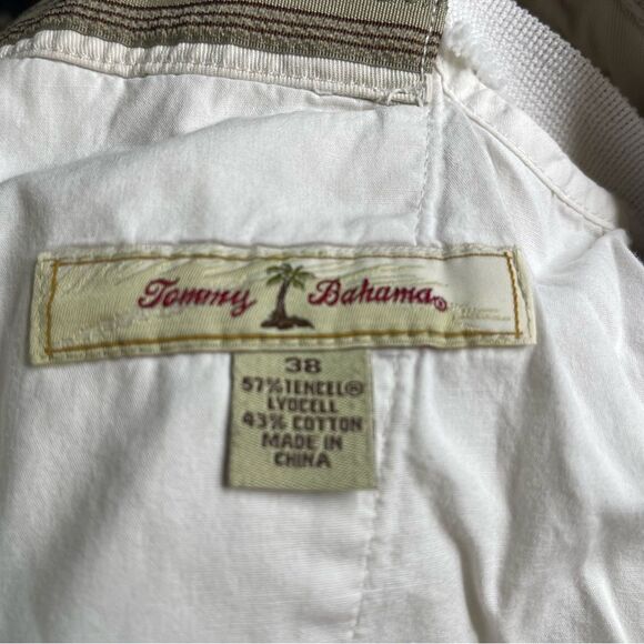 Tommy Bahama Size 38W x 10IS Khaki Tan Outdoor Activity Shorts‎ - Picture 2 of 6